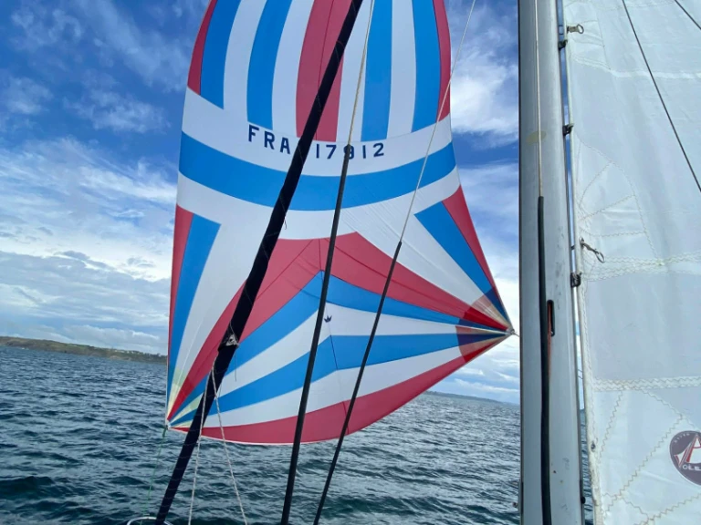 Wynajmij Jeanneau Fantasia 27 w Brest