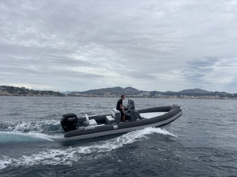 Wynajem łodzi Marsylia tanio Tiger Marine 650