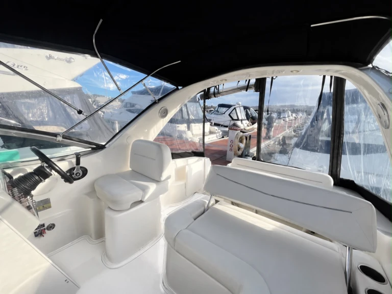 Wynajmij Bayliner Bayliner 285 Cruiser w Cannes