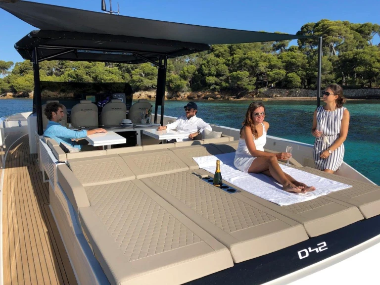 Wynajem łodzi Palma de Mallorca tanio D42 Open 