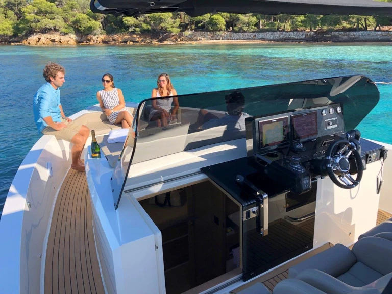 Wynajem łodzi DE ANTONIO Yachts D42 Open  w Palma de Mallorca na SamBoat 