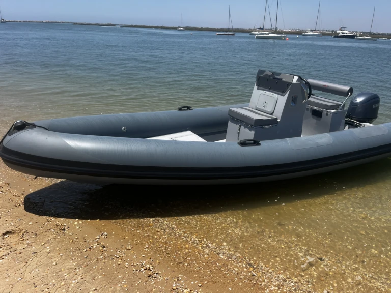 Wynajmij Łódż półsztywna z lub bez skippera 3dtender w Faro