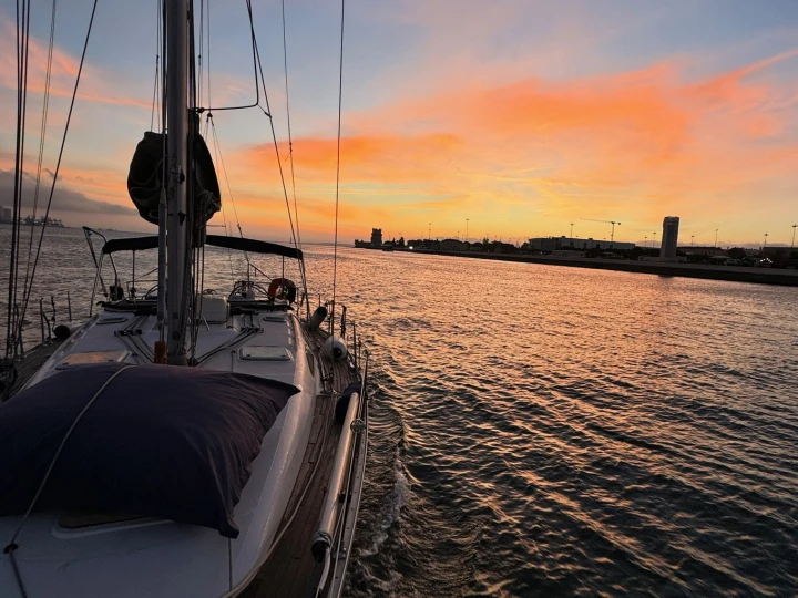 Wynajmij Jeanneau Sun Odyssey 40.3 w Lizbona
