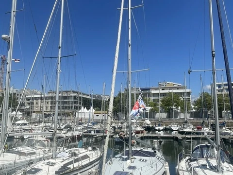 Wynajem Żaglowiec Comar-Yachts z patentem 