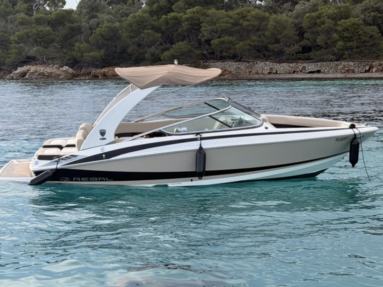 Wynajem łodzi Régal Regal 2300 w Mandelieu-la-Napoule na SamBoat 