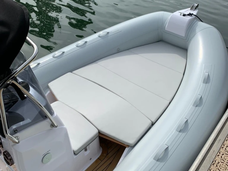 Wynajem łodzi Capelli Tempest 630 w Le Lavandou na SamBoat 
