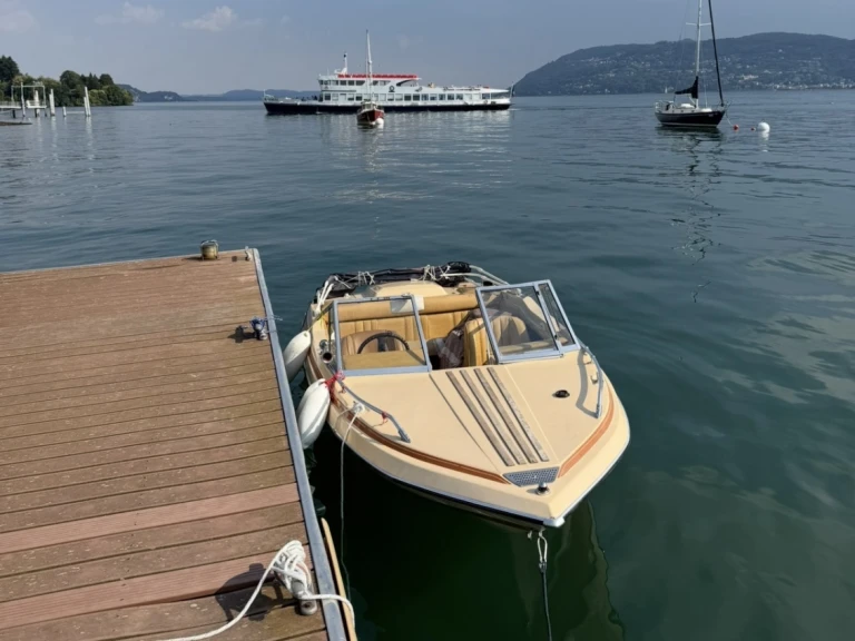 Wynajem łodzi Stresa tanio SSV 164