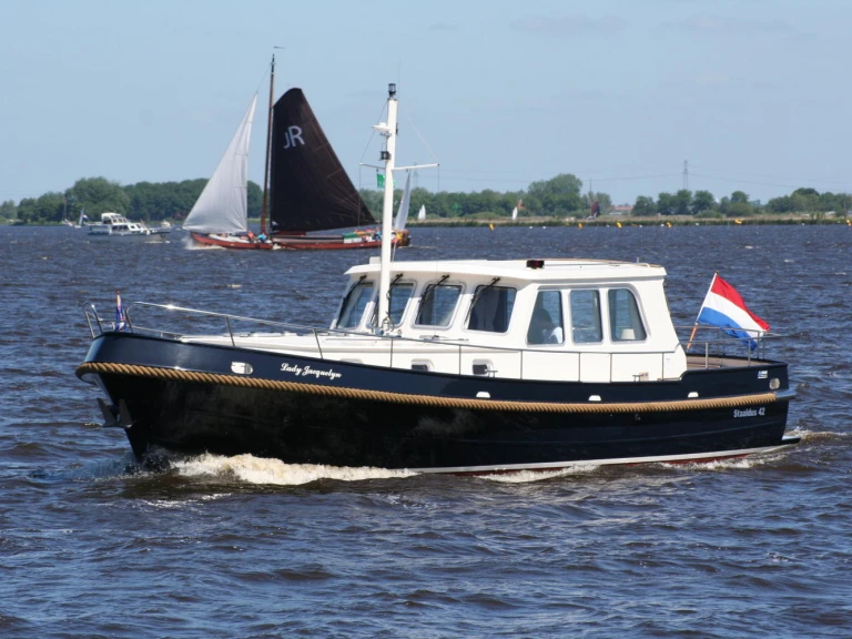 Wynajem Motorówka staaldus z patentem 
