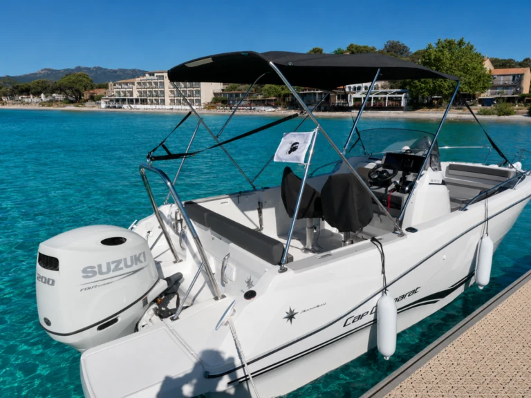 Motorówka do wynajmu w Porto-Vecchio w najlepszej cenie