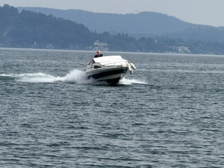 Wynajem w Stresa- A HELLAS Hermes  na SamBoat