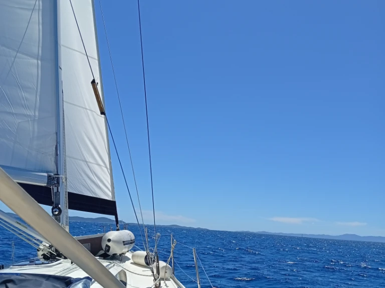 Żaglowiec do wynajmu w Trogir w najlepszej cenie