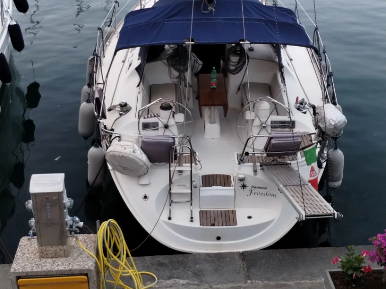 Wynajmij Jeanneau Sun Odyssey 40 w Marina Lido