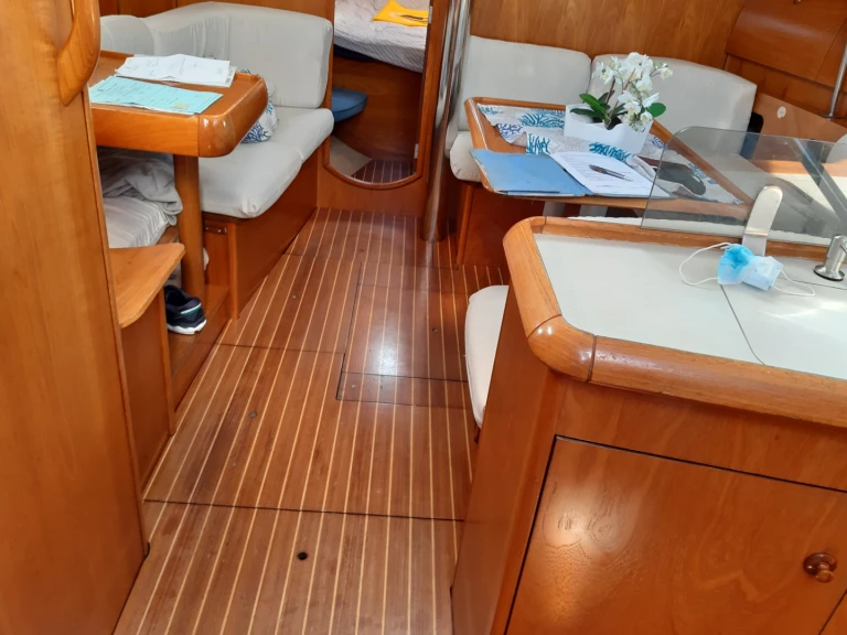Wynajem łodzi Jeanneau Sun Odyssey 40 w Marina Lido na SamBoat 
