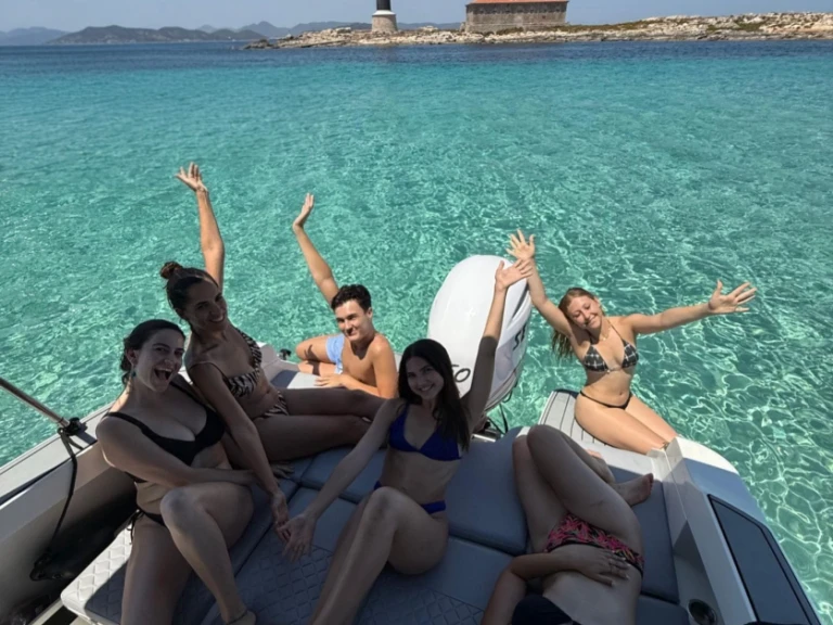 Wynajmij Karnic 601SL w Ibiza Town