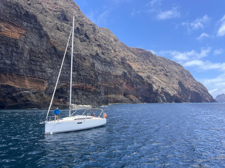 Wynajmij Jeanneau Sun Odyssey 349 Performance w Porto do Funchal