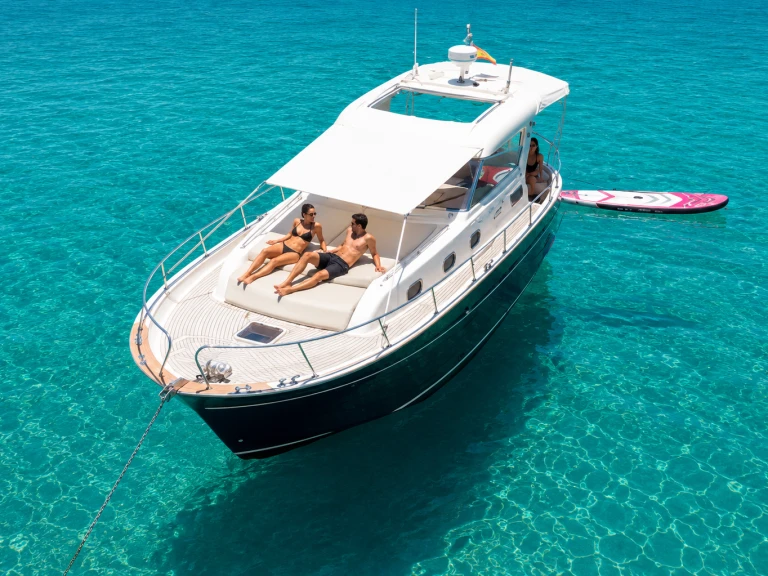 Wynajem Motorówka w Mahon Port - Apreamare 100 comfort