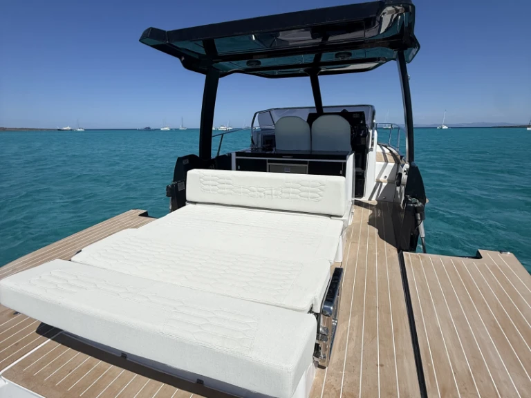 Wynajem Motorówka w Porto Cervo - Idea Marine Idea 100