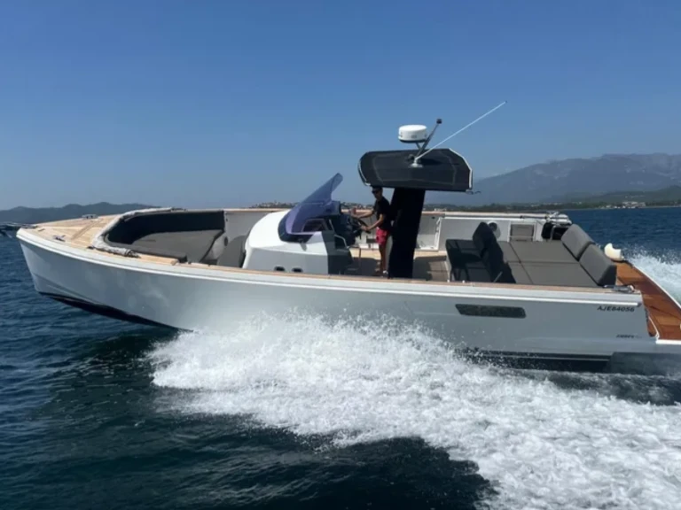 Wynajem Motorówka Fjord z patentem 