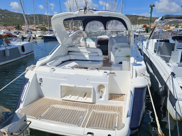 Wynajem Motorówka Fairline z patentem 