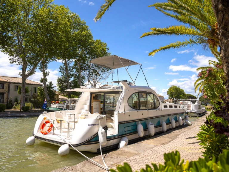 Wynajmij Motorówka z lub bez skippera Nicols Yacht w Bellegarde