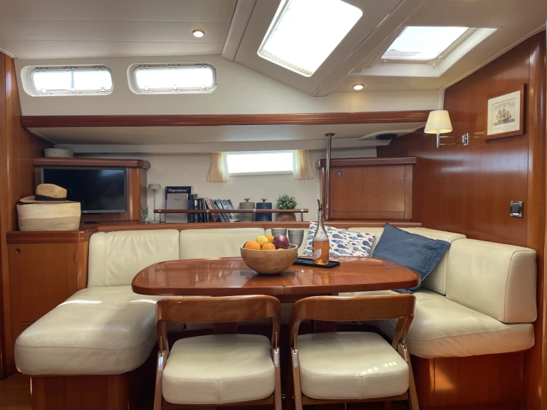 Bénéteau Beneteau 57 (Owner Version) między profesjonalistami a osobami prywatnymi w Sithonia