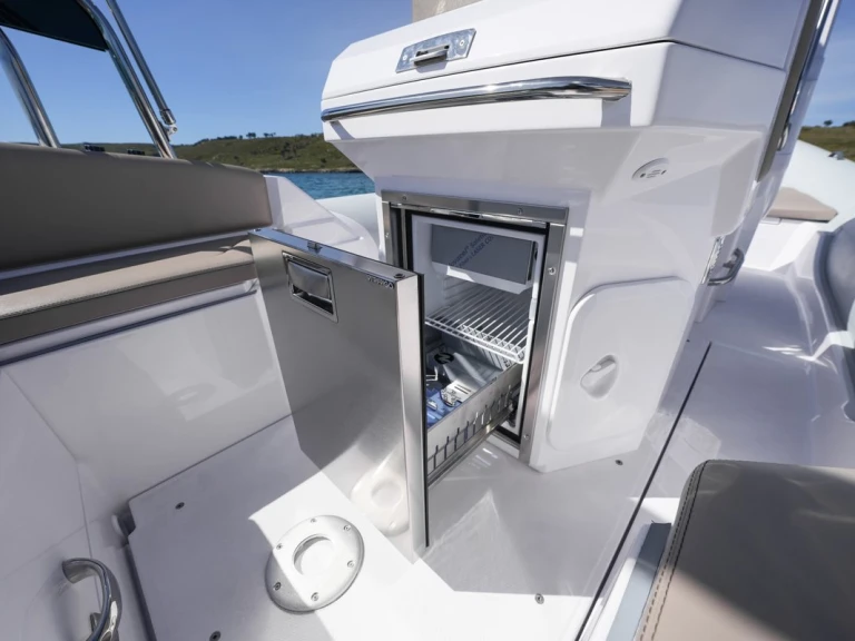 Wynajem łodzi Pula tanio Italboats Predator 700