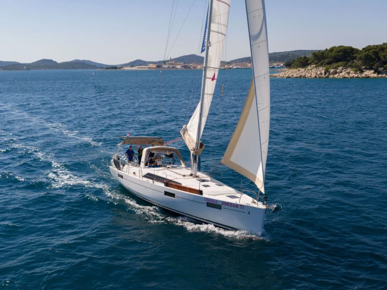 Wynajem w Pirovac- Bénéteau Oceanis 41.1 na SamBoat