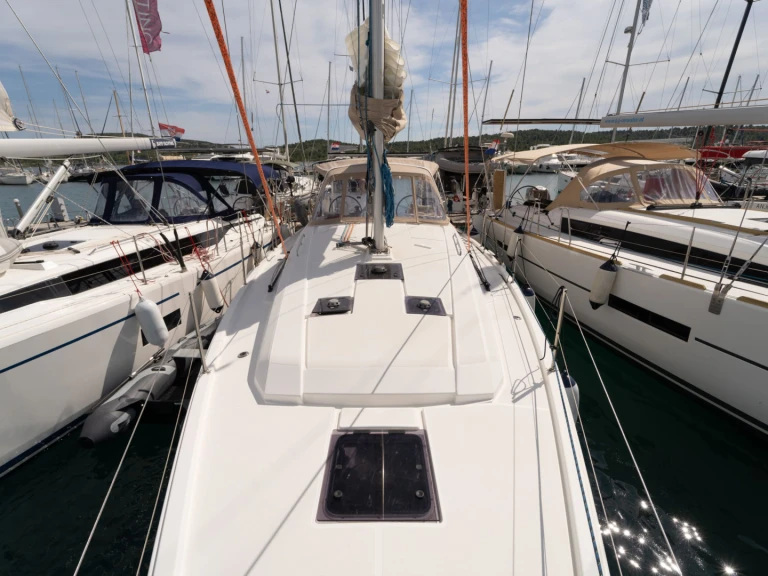 Wynajem Żaglowiec w Pirovac - Bénéteau Oceanis 41.1