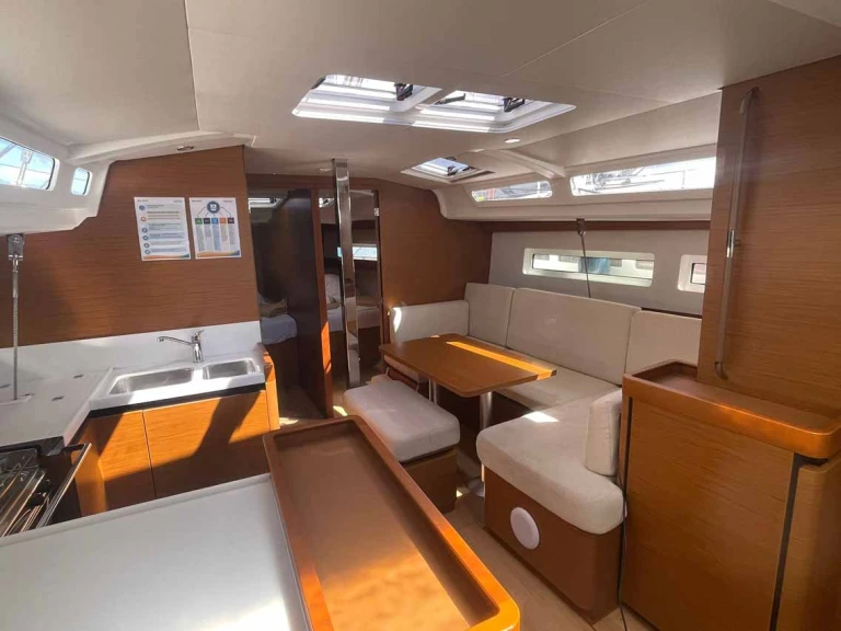 Wynajmij Jeanneau Sun Odyssey 440 w Palma de Mallorca