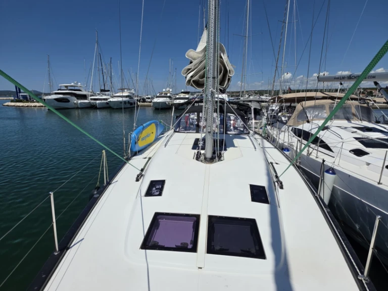 More Boats More 55 między profesjonalistami a osobami prywatnymi w Biograd na Moru