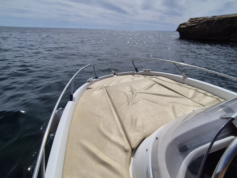 Bénéteau Flyer 5.5 SUNdeck między profesjonalistami a osobami prywatnymi w Six-Fours-les-Plages