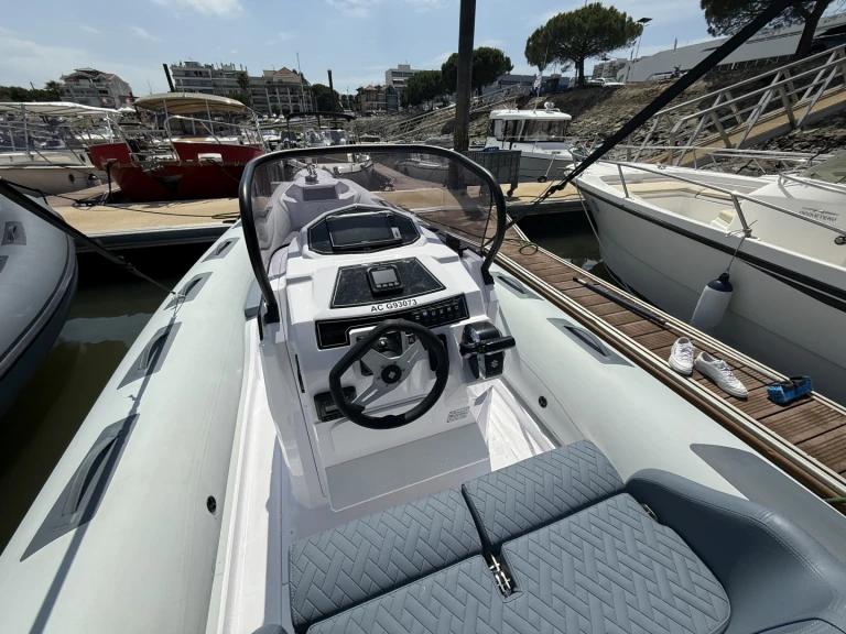 Wynajem Łódż półsztywna w Arcachon - Ranieri Cayman 26 Sport Touring