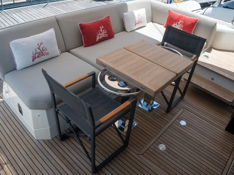 Wynajmij Prestige Prestige 520 S w Pozzuoli