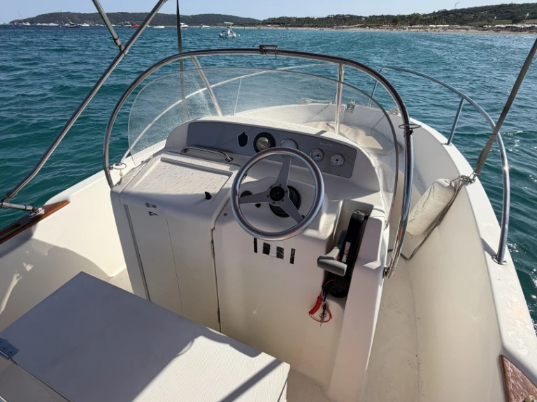 Wynajem w Les Issambres- Jeanneau Cap Camarat 545 na SamBoat