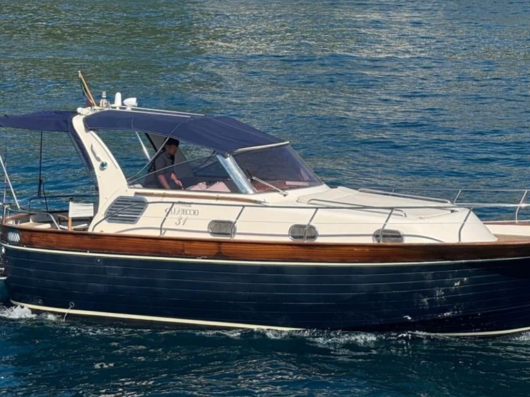Wynajem w Sorrento- Mimi Libeccio 31 na SamBoat