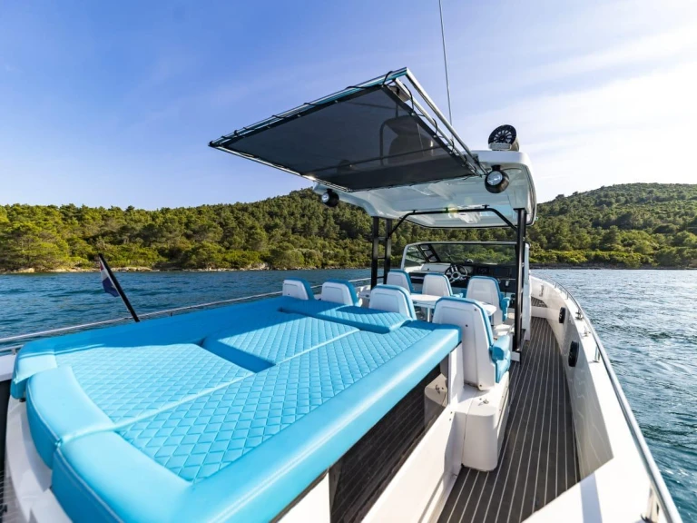 Wynajem w Bol- Axopar Axopar 37 Sun-Top na SamBoat