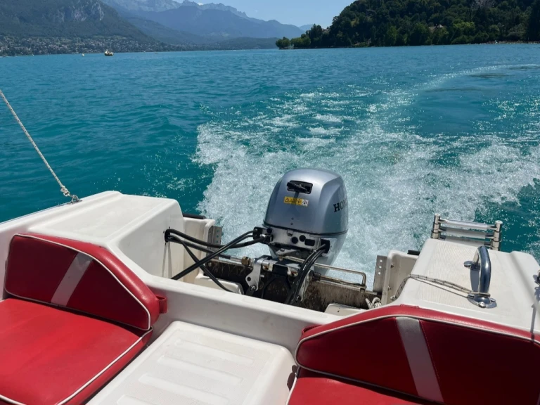 Wynajem łodzi Annecy tanio PERMIS
