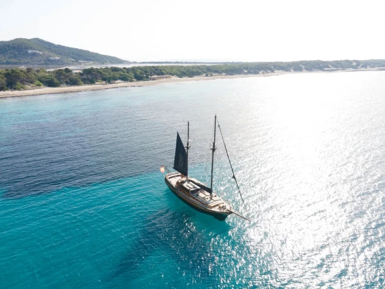 Wynajmij MEHMET GOLETTA  w Ibiza Town