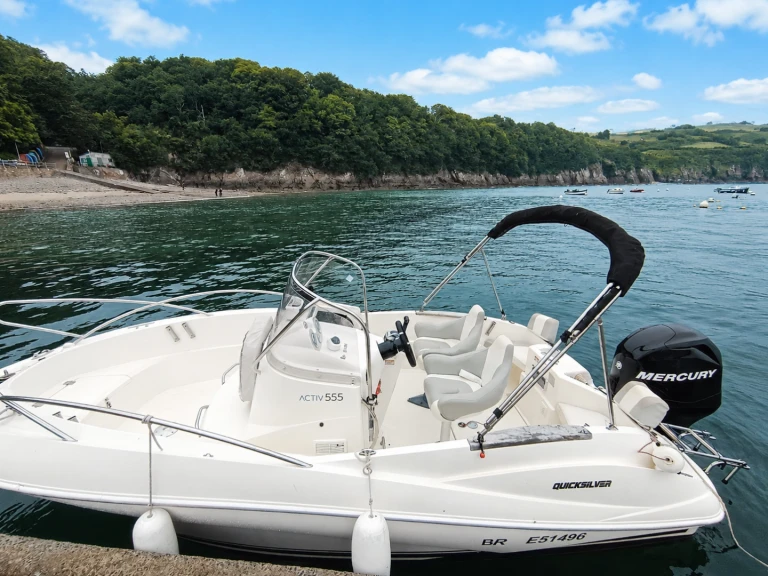Wynajmij Quicksilver Activ 555 Open w Brest