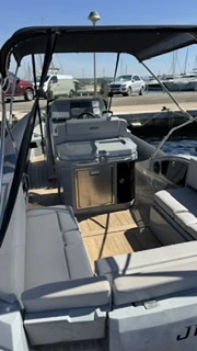Wynajem Łódż półsztywna Joker Boat z patentem 