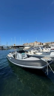 Łódż półsztywna do wynajmu w Hyeres w najlepszej cenie