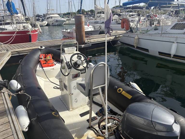 Wynajem łodzi Zodiac Pro 500 w Le Cap d'Agde na SamBoat 