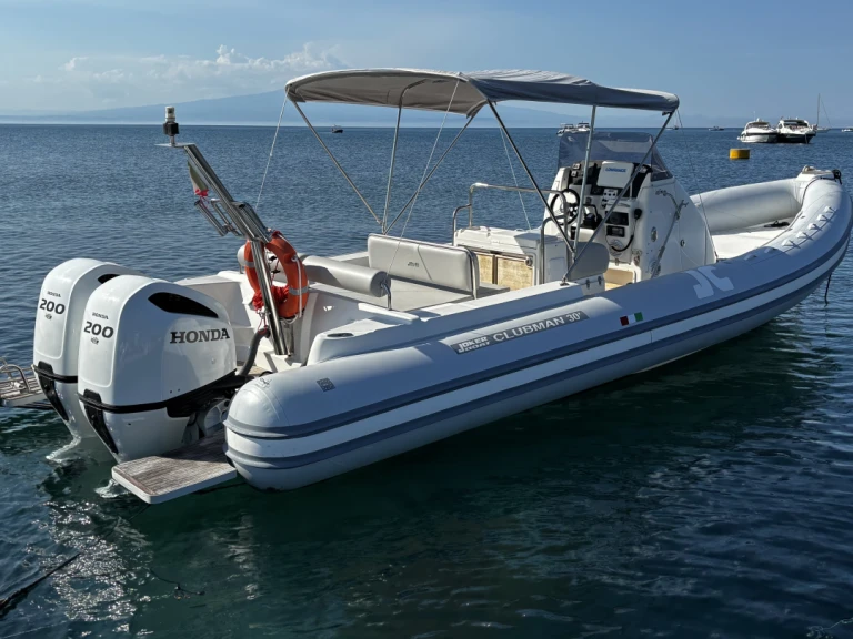 Wynajem łodzi Brucoli tanio Clubman 30