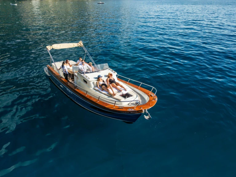 Wynajem łodzi Salerno tanio Gozzo Campano Sport Cruiser