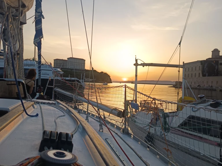 Wynajem w Marsylia- Jeanneau Attalia na SamBoat