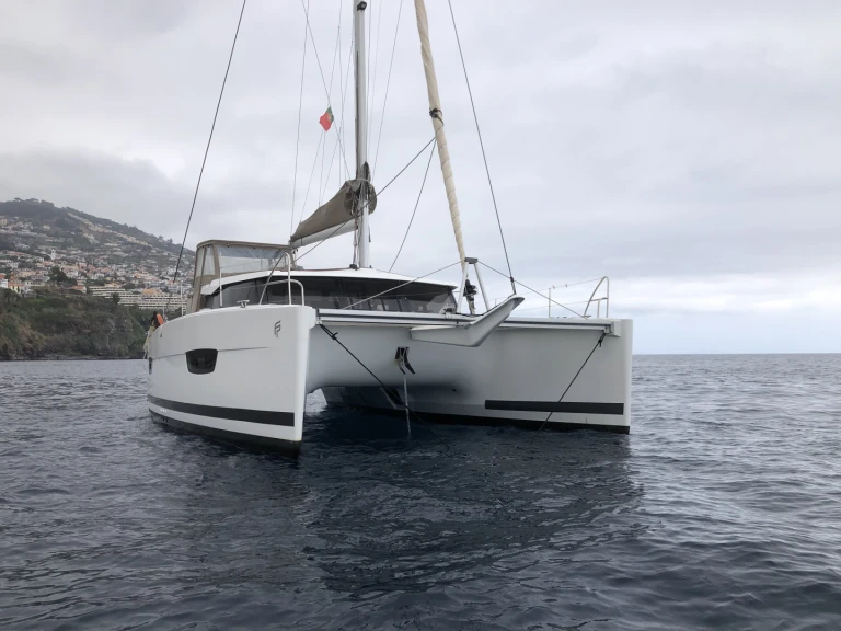 Wynajem łodzi Fountaine Pajot Lucia 40 w Tivat na SamBoat 