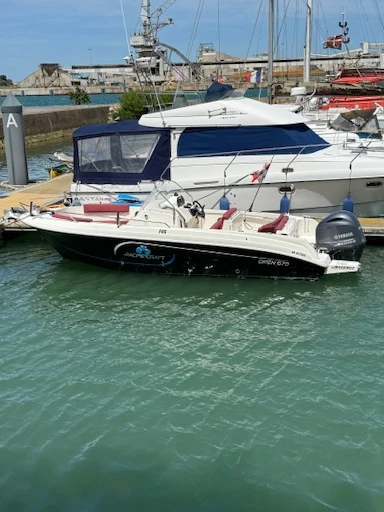 Pacific Craft Pacific Craft 670 między profesjonalistami a osobami prywatnymi w Anglet
