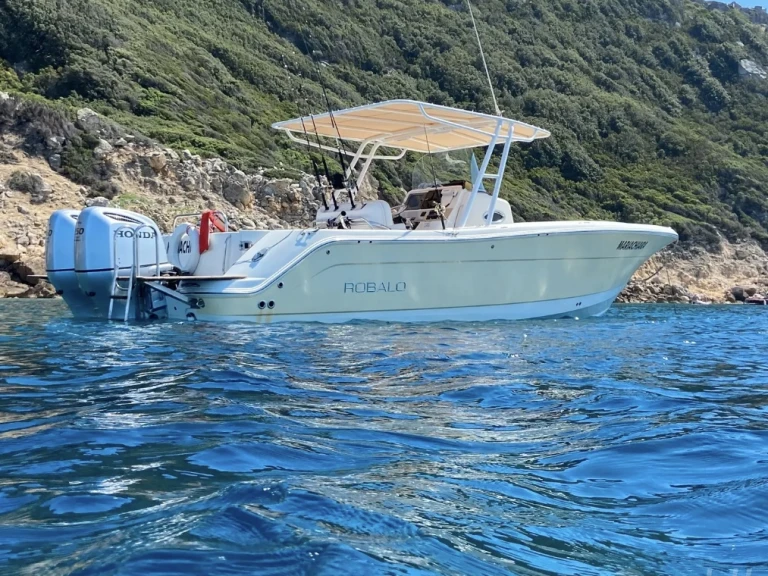 Wynajem w Neapol- Robalo R30 na SamBoat