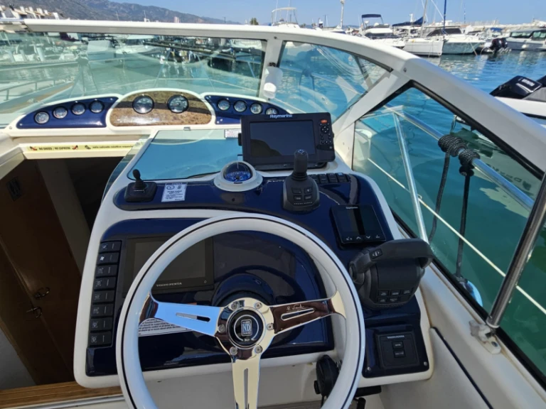 Wynajmij Motorówka z lub bez skippera Fairline w Puerto Banús
