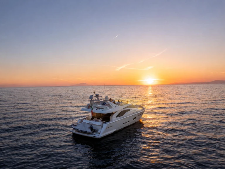 Wynajmij Luksusowy jacht z lub bez skippera Ferretti w Castellammare di Stabia
